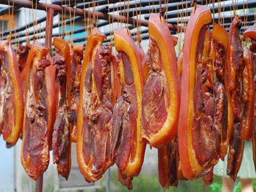 烟火中的年味，yb体育-yb体育（中国）
老家熏肉登报啦